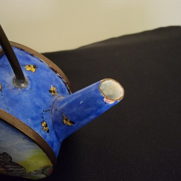 Vintage Miniature Enamel on Copper Teapot - 3 Cat Design - Empress Arts Ltd. - Picture 14 of 16